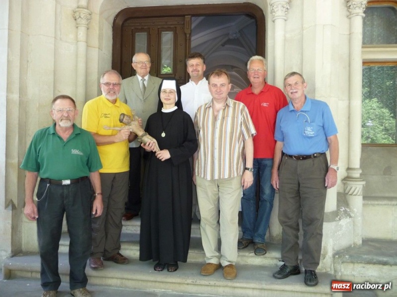Zdjęcie w galerii na portalu naszraciborz.pl: Dary od wędrowników z Sauerlandu wiadomości z regionu