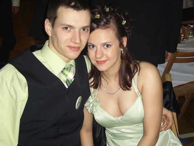 Zdjęcie w galerii na portalu naszraciborz.pl: Studniówka w II LO - tura druga wiadomości z regionu