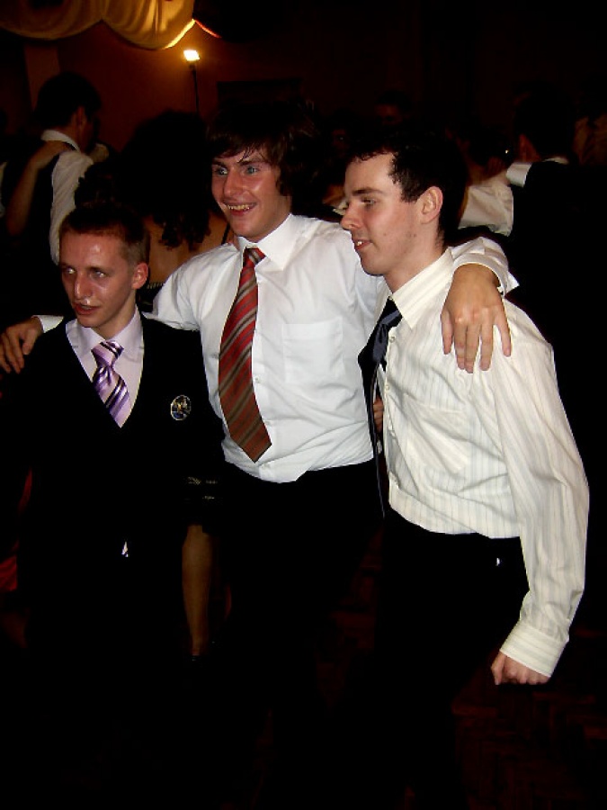 Zdjęcie w galerii na portalu naszraciborz.pl: Studniówka w II LO - tura druga wiadomości z regionu