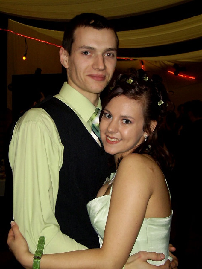 Zdjęcie w galerii na portalu naszraciborz.pl: Studniówka w II LO - tura druga wiadomości z regionu