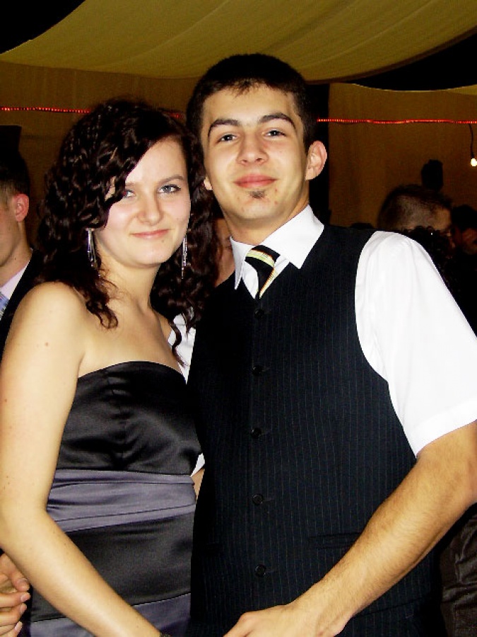 Zdjęcie w galerii na portalu naszraciborz.pl: Studniówka w II LO - tura druga wiadomości z regionu