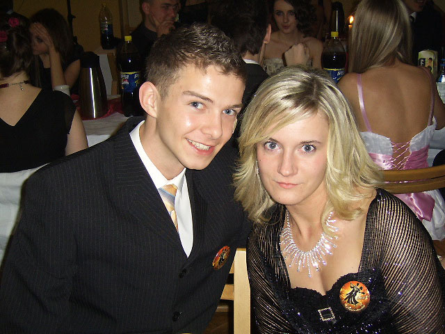 Zdjęcie w galerii na portalu naszraciborz.pl: Studniówka w II LO - tura druga wiadomości z regionu