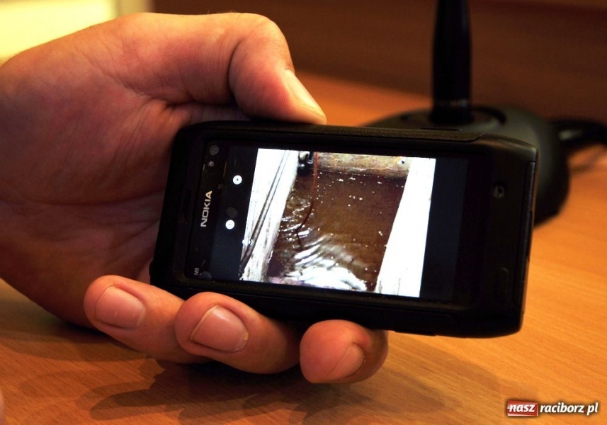 Zdjęcie w galerii na portalu naszraciborz.pl: Co zalewa ludzi na Nowych Zagrodach? wiadomości z regionu