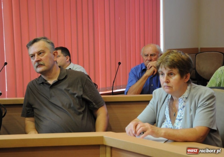 Zdjęcie w galerii na portalu naszraciborz.pl: Co zalewa ludzi na Nowych Zagrodach? wiadomości z regionu