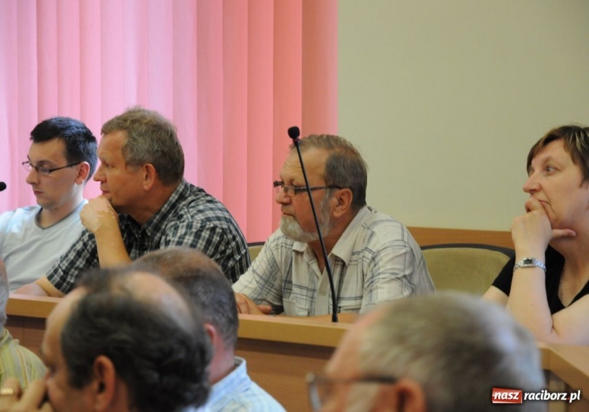 Zdjęcie w galerii na portalu naszraciborz.pl: Co zalewa ludzi na Nowych Zagrodach? wiadomości z regionu