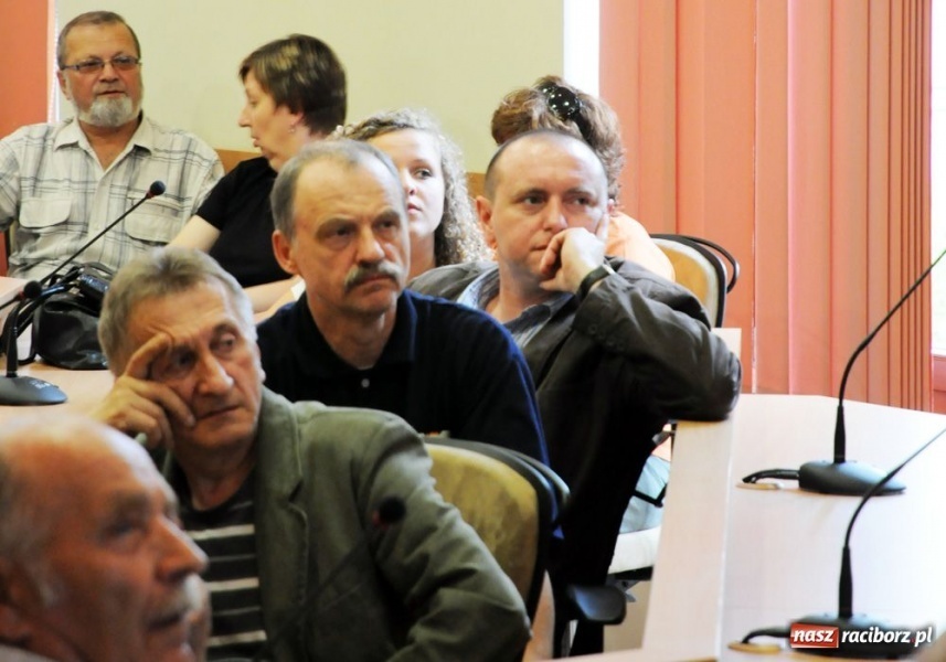 Zdjęcie w galerii na portalu naszraciborz.pl: Co zalewa ludzi na Nowych Zagrodach? wiadomości z regionu