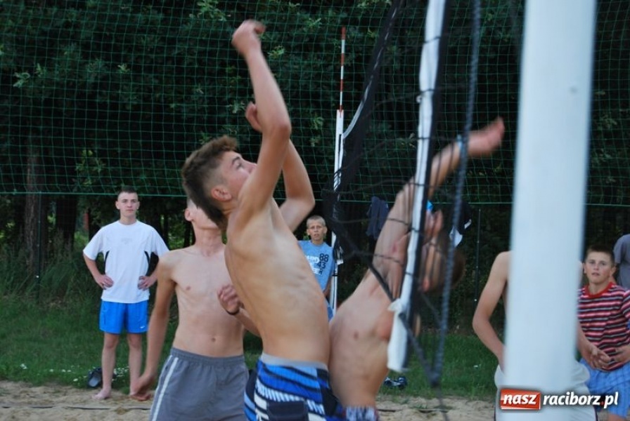 Zdjęcie w galerii na portalu naszraciborz.pl: Trener, ksiądz i 40 rozbójników wiadomości z regionu