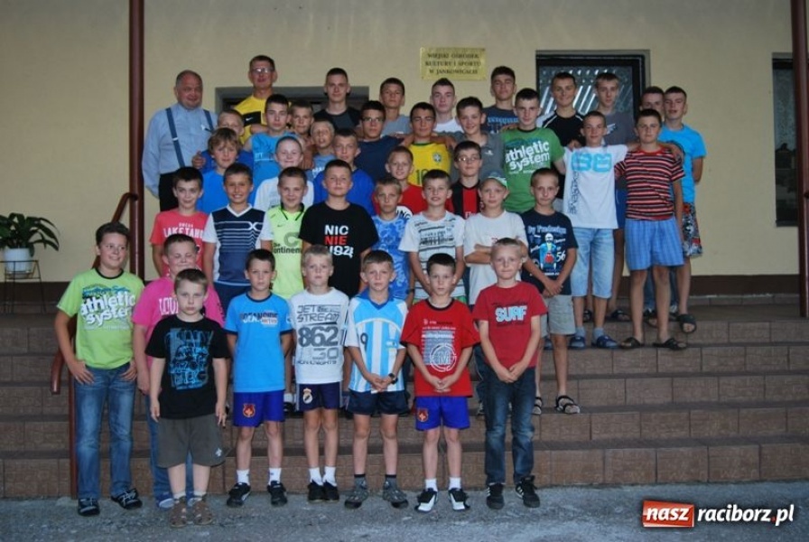 Zdjęcie w galerii na portalu naszraciborz.pl: Trener, ksiądz i 40 rozbójników wiadomości z regionu