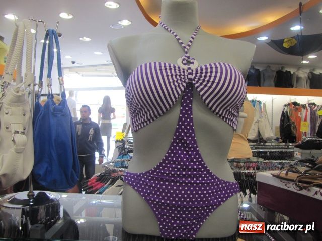 Zdjęcie w galerii na portalu naszraciborz.pl: Cętki, paski i grochy - plażowa moda wiadomości z regionu