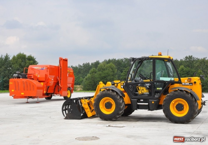 Zdjęcie w galerii na portalu naszraciborz.pl: Kompost z Brzezia jak z Castoramy wiadomości z regionu