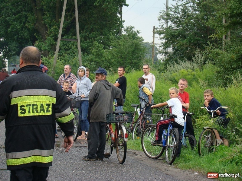 Zdjęcie w galerii na portalu naszraciborz.pl: Pożar w budynku przy Kolejowej wiadomości z regionu