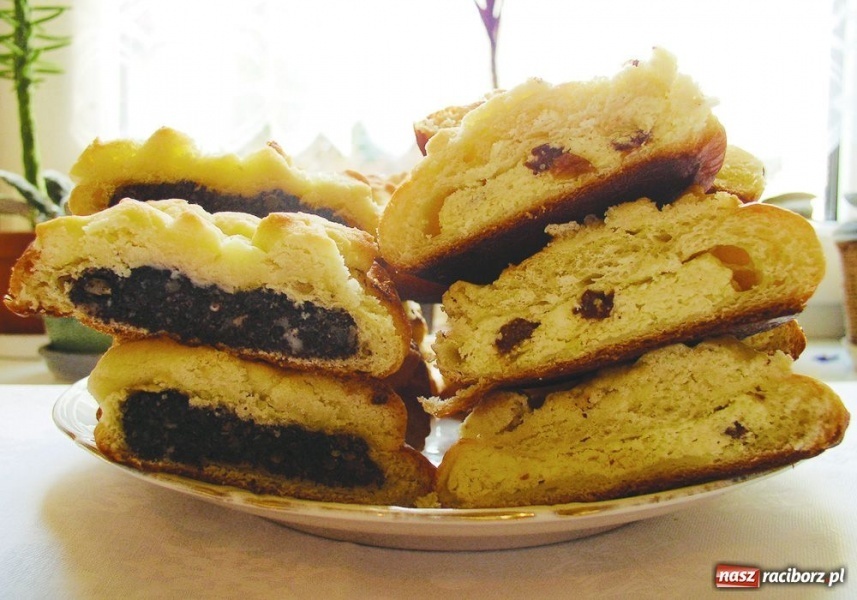 Zdjęcie w galerii na portalu naszraciborz.pl: Kołocz śląski z logo UE wiadomości z regionu