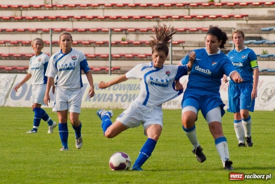 Zdjęcie w galerii na portalu naszraciborz.pl: Unitki rozgromiły Banik Ostrawa wiadomości z regionu