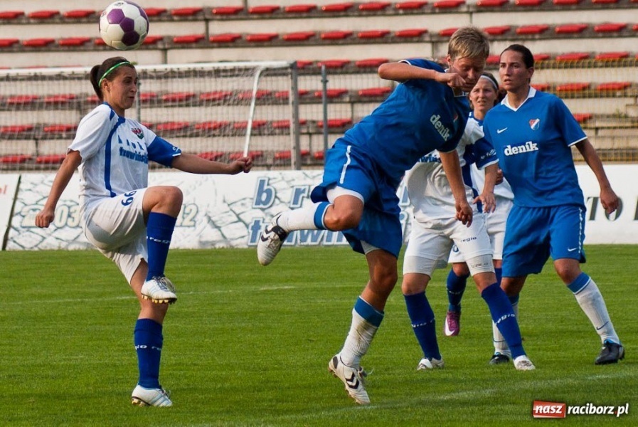 Zdjęcie w galerii na portalu naszraciborz.pl: Unitki rozgromiły Banik Ostrawa wiadomości z regionu
