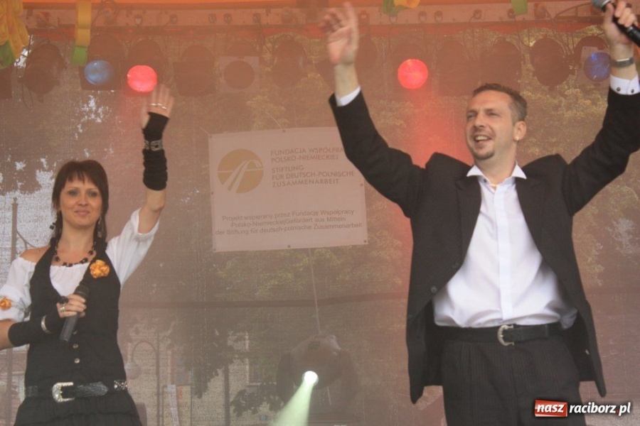 Zdjęcie w galerii na portalu naszraciborz.pl: 10. Dni Krzanowic. Pierwsze w deszczu wiadomości z regionu