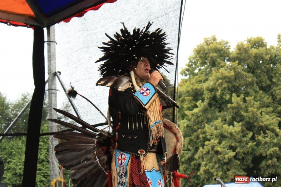 Zdjęcie w galerii na portalu naszraciborz.pl: 10. Dni Krzanowic. Pierwsze w deszczu wiadomości z regionu