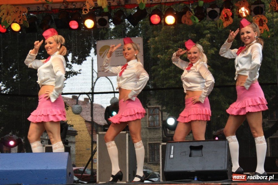 Zdjęcie w galerii na portalu naszraciborz.pl: 10. Dni Krzanowic. Pierwsze w deszczu wiadomości z regionu