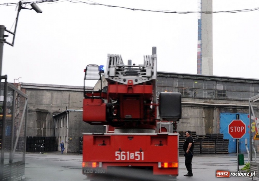 Zdjęcie w galerii na portalu naszraciborz.pl: Pożar stacji przesyłowej w SGL-u wiadomości z regionu