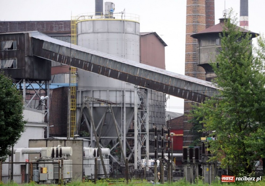 Zdjęcie w galerii na portalu naszraciborz.pl: Pożar stacji przesyłowej w SGL-u wiadomości z regionu