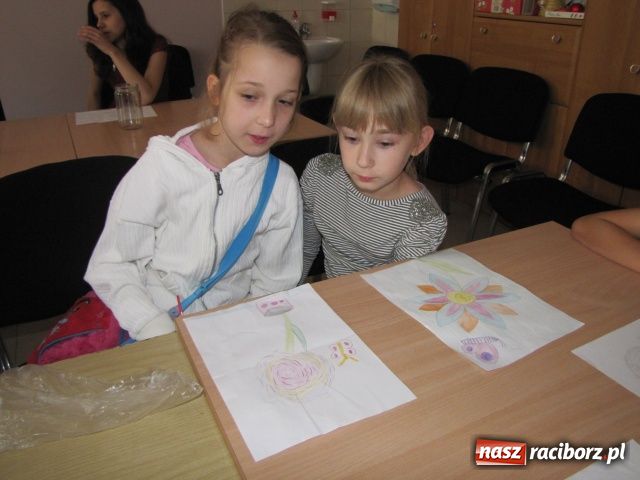 Zdjęcie w galerii na portalu naszraciborz.pl: Zainspirowani szkłem wiadomości z regionu