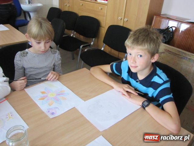 Zdjęcie w galerii na portalu naszraciborz.pl: Zainspirowani szkłem wiadomości z regionu