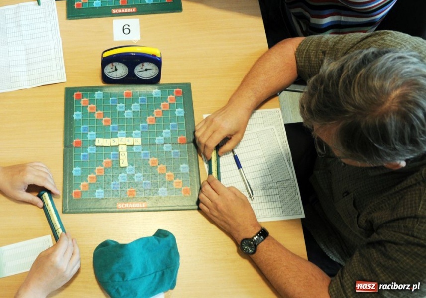 Zdjęcie w galerii na portalu naszraciborz.pl: II Raciborskie w Scrabble Granie wiadomości z regionu