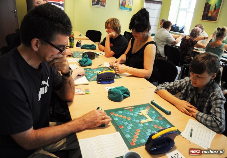 Zdjęcie w galerii na portalu naszraciborz.pl: II Raciborskie w Scrabble Granie wiadomości z regionu