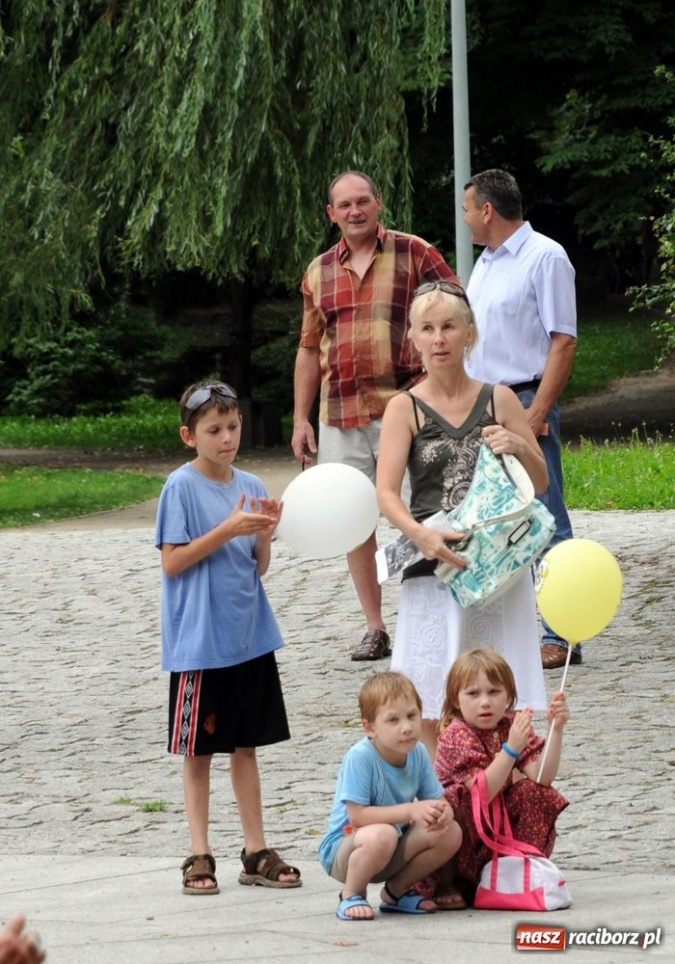 Zdjęcie w galerii na portalu naszraciborz.pl: Nostalgicznie i rozrywkowo wiadomości z regionu