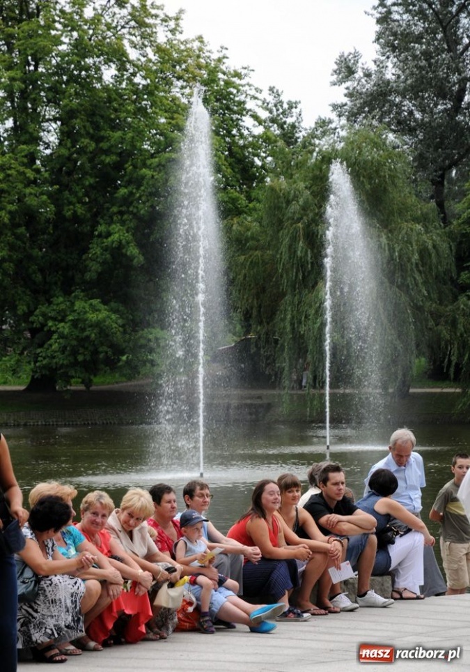 Zdjęcie w galerii na portalu naszraciborz.pl: Nostalgicznie i rozrywkowo wiadomości z regionu