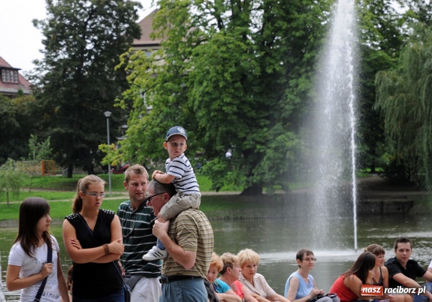 Zdjęcie w galerii na portalu naszraciborz.pl: Nostalgicznie i rozrywkowo wiadomości z regionu