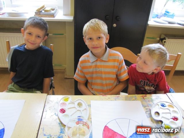 Zdjęcie w galerii na portalu naszraciborz.pl: Plastyczne popisy najmłodszych wiadomości z regionu