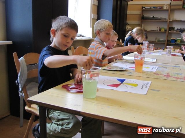 Zdjęcie w galerii na portalu naszraciborz.pl: Plastyczne popisy najmłodszych wiadomości z regionu