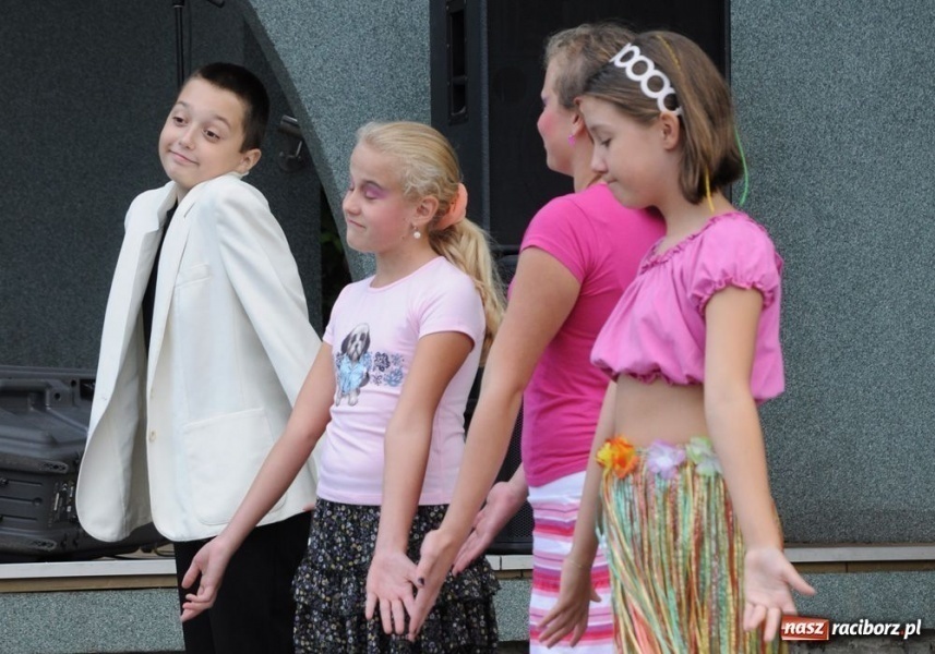 Zdjęcie w galerii na portalu naszraciborz.pl: Musicalowe klimaty w parku Roth wiadomości z regionu