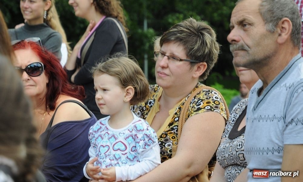 Zdjęcie w galerii na portalu naszraciborz.pl: Musicalowe klimaty w parku Roth wiadomości z regionu