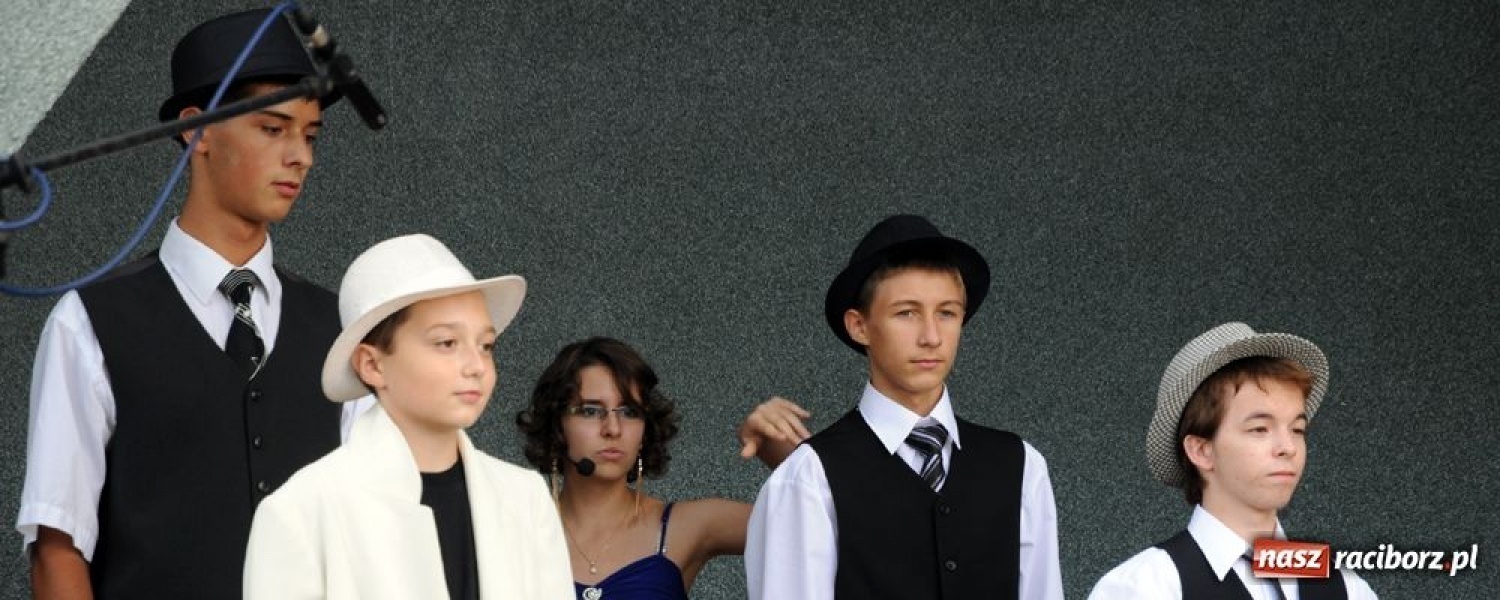 Zdjęcie w galerii na portalu naszraciborz.pl: Musicalowe klimaty w parku Roth wiadomości z regionu