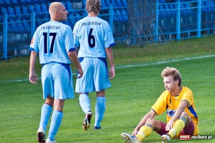 Zdjęcie w galerii na portalu naszraciborz.pl: Fatalny początek sezonu Unii Racibórz wiadomości z regionu