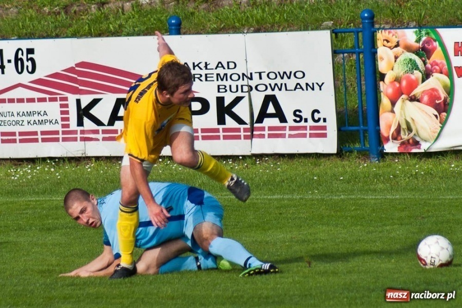 Zdjęcie w galerii na portalu naszraciborz.pl: Fatalny początek sezonu Unii Racibórz wiadomości z regionu