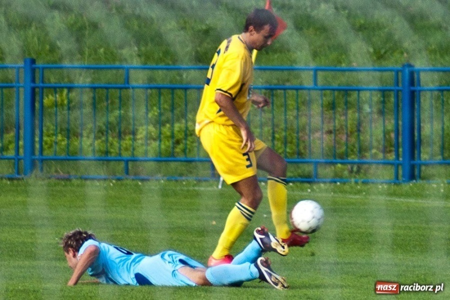 Zdjęcie w galerii na portalu naszraciborz.pl: Fatalny początek sezonu Unii Racibórz wiadomości z regionu