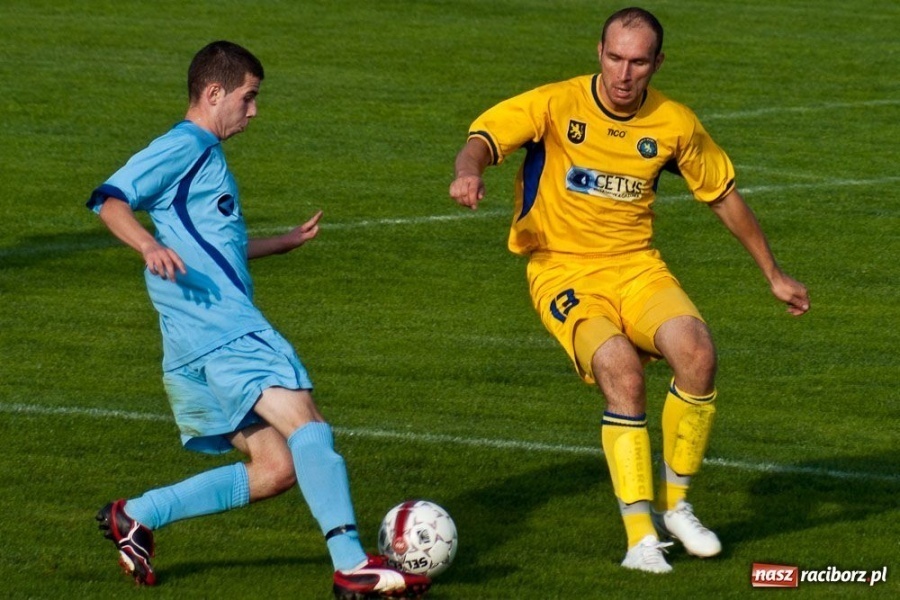 Zdjęcie w galerii na portalu naszraciborz.pl: Fatalny początek sezonu Unii Racibórz wiadomości z regionu