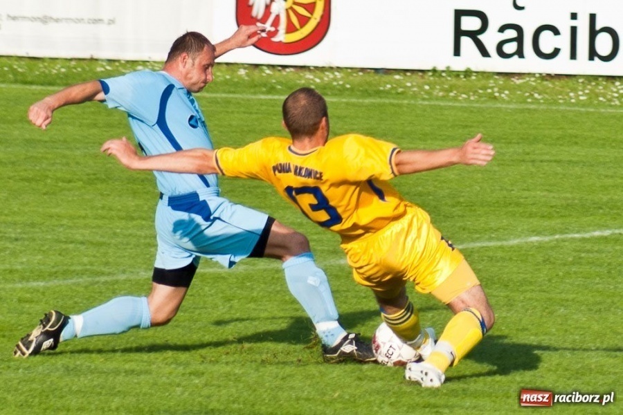 Zdjęcie w galerii na portalu naszraciborz.pl: Fatalny początek sezonu Unii Racibórz wiadomości z regionu