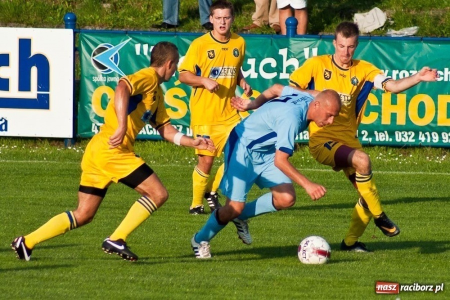 Zdjęcie w galerii na portalu naszraciborz.pl: Fatalny początek sezonu Unii Racibórz wiadomości z regionu