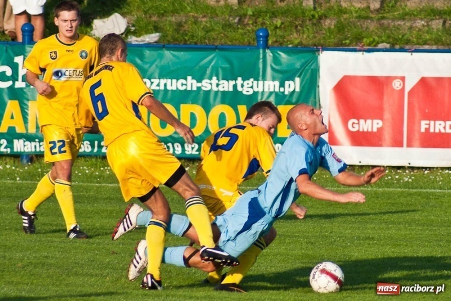 Zdjęcie w galerii na portalu naszraciborz.pl: Fatalny początek sezonu Unii Racibórz wiadomości z regionu