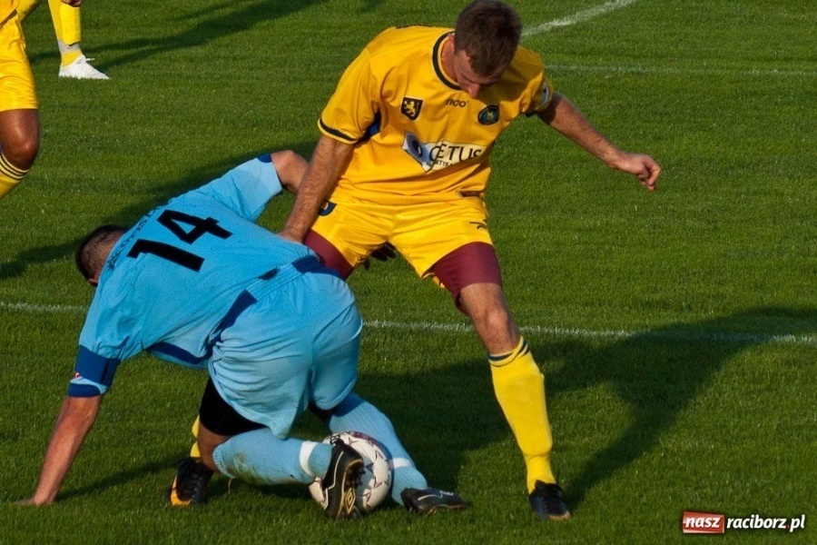 Zdjęcie w galerii na portalu naszraciborz.pl: Fatalny początek sezonu Unii Racibórz wiadomości z regionu