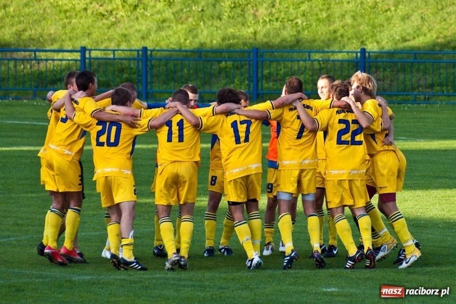 Zdjęcie w galerii na portalu naszraciborz.pl: Fatalny początek sezonu Unii Racibórz wiadomości z regionu