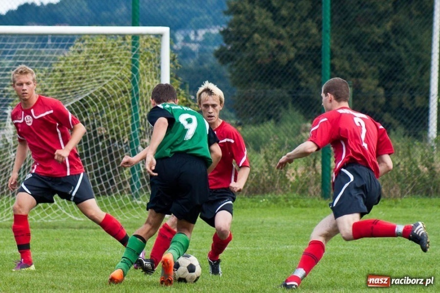 Zdjęcie w galerii na portalu naszraciborz.pl: Derby Raciborza dla Płoni wiadomości z regionu