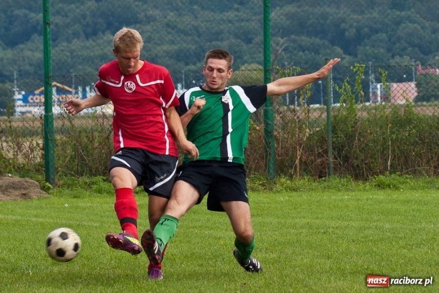 Zdjęcie w galerii na portalu naszraciborz.pl: Derby Raciborza dla Płoni wiadomości z regionu