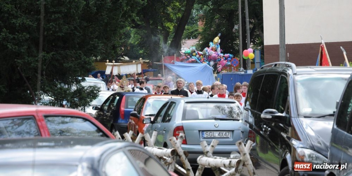 Zdjęcie w galerii na portalu naszraciborz.pl: Kobiety, bądźcie skromne wiadomości z regionu