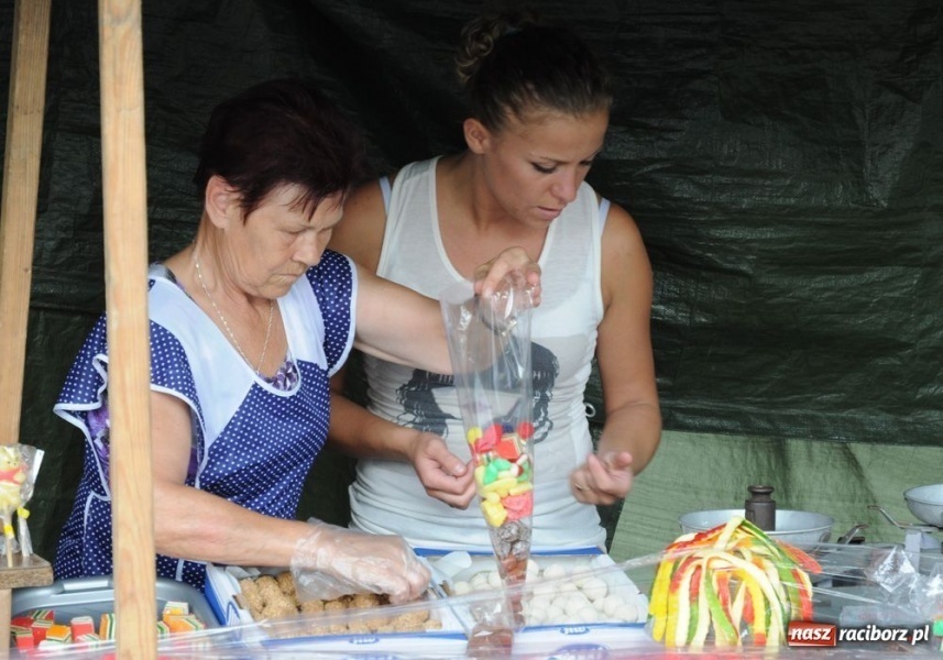 Zdjęcie w galerii na portalu naszraciborz.pl: Kobiety, bądźcie skromne wiadomości z regionu