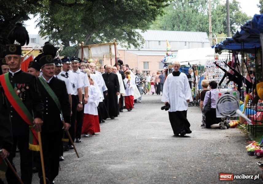 Zdjęcie w galerii na portalu naszraciborz.pl: Kobiety, bądźcie skromne wiadomości z regionu