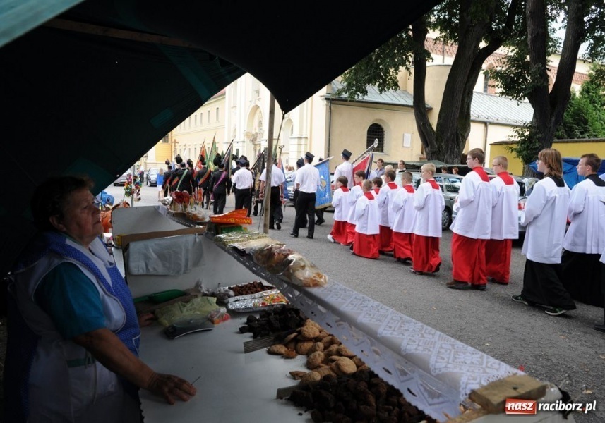 Zdjęcie w galerii na portalu naszraciborz.pl: Kobiety, bądźcie skromne wiadomości z regionu